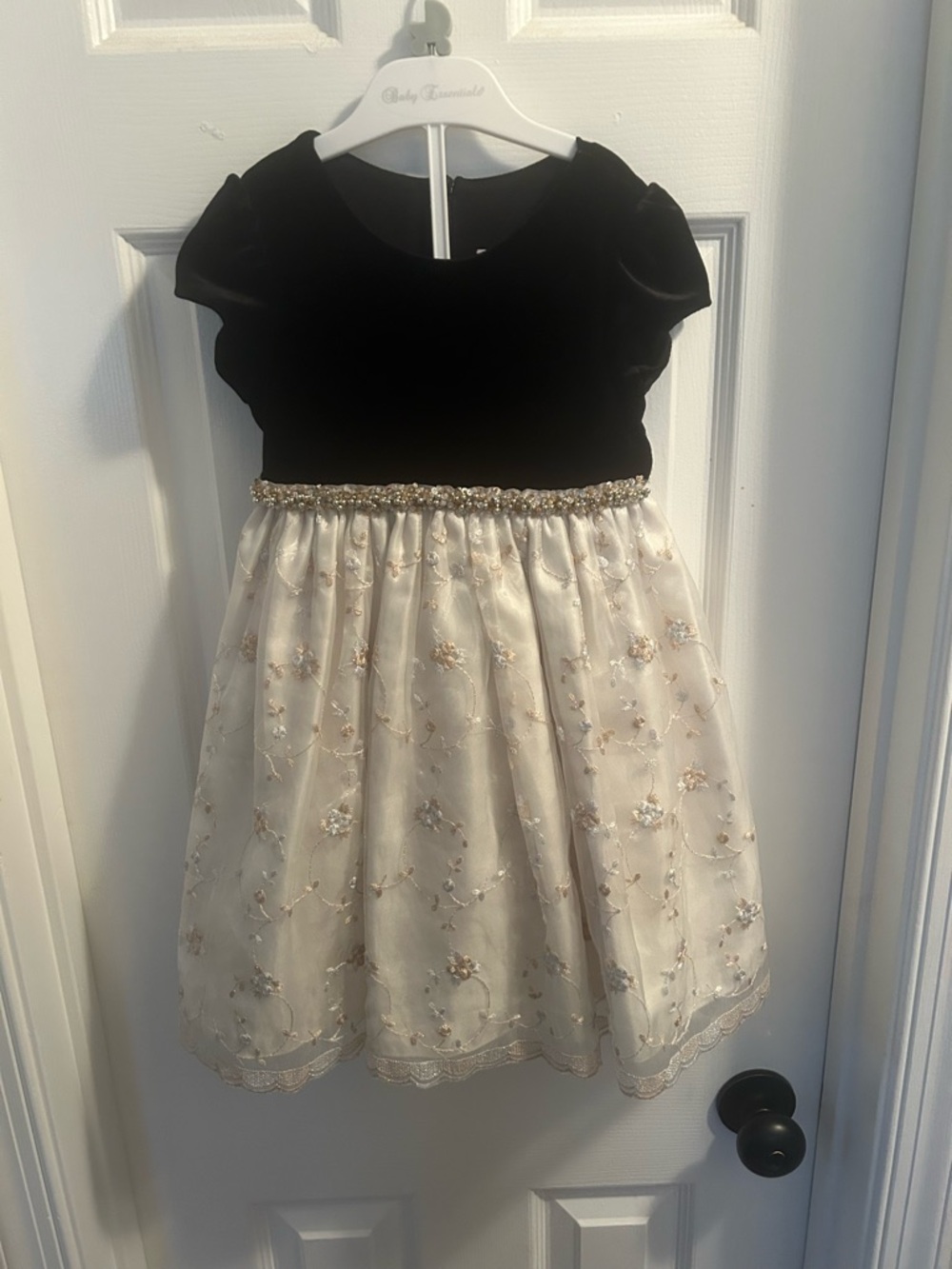 Jayne Copeland Black and Cream Velvet Embroidered Party Dress
